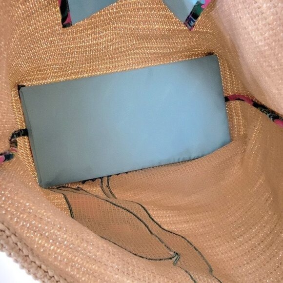 Vera Bradley Tropical Bird Straw Tote Bag - Picture 7 of 7